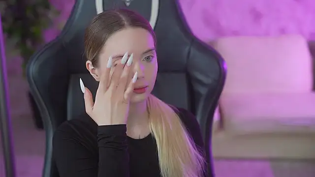 Cassy-Celestial  online show from 24, 10, 2025