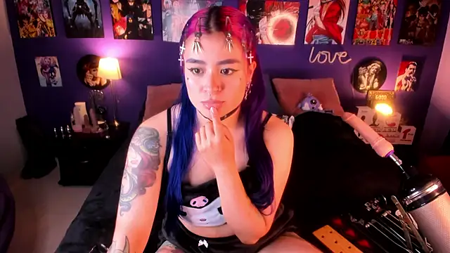 Snapshot of anne_cross chatting on 31, 1, 2025 anne cross online show from 31, 1, 2025