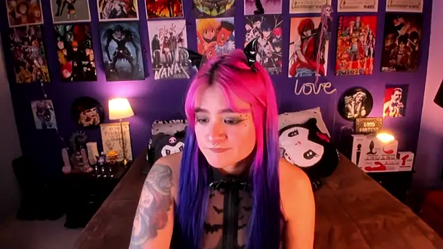 Snapshot of anne_cross chatting on 29, 10, 2025 anne cross online show from 29, 10, 2025