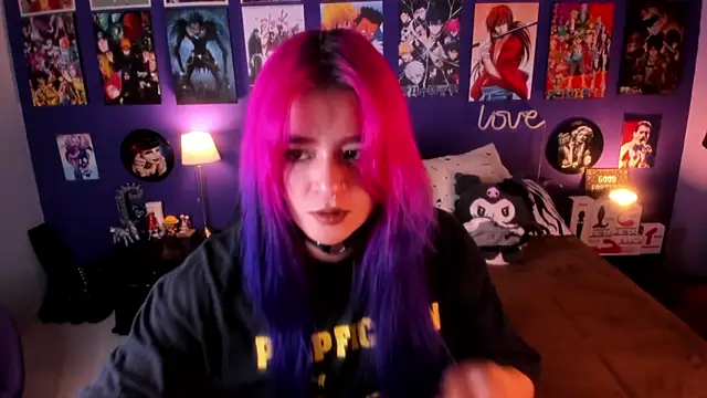 Snapshot of anne_cross chatting on 19, 11, 2025 anne cross online show from 19, 11, 2025