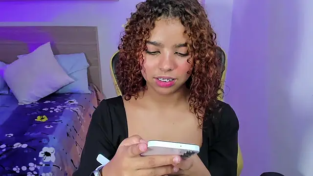 aurora rodriguez online show from 8, 1, 2025