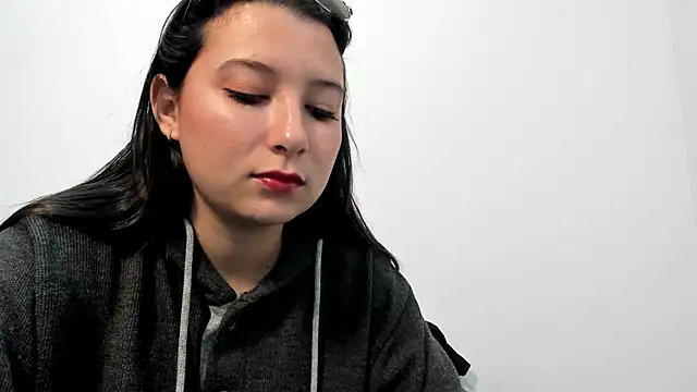cami-01 online show from 17, 10, 2025