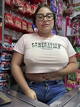 Snapshot of Sol_biglips chatting on 7, 12, 2024 Sol biglips online show from 7, 12, 2024