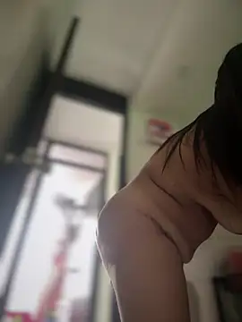 Sol biglips online show from 20, 2, 2025