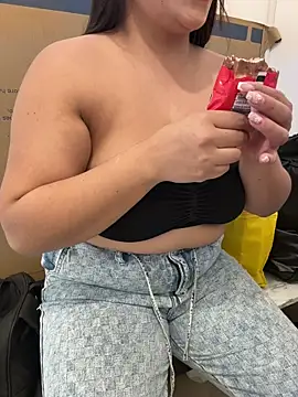 Sol biglips online show from 12, 2, 2026