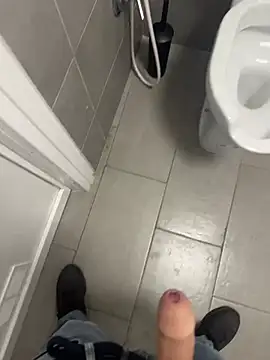 Snapshot of _themask_ chatting on 6, 3, 2025  themask  online show from 6, 3, 2025