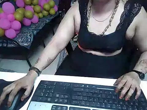 Snapshot of Arushisingh8888 chatting on 18, 12, 2024 Arushisingh8888 online show from 18, 12, 2024