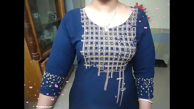 Snapshot of Arushisingh8888 chatting on 17, 9, 2025 Arushisingh8888 online show from 17, 9, 2025