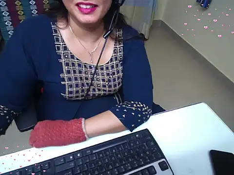 Snapshot of Arushisingh8888 chatting on 4, 10, 2025 Arushisingh8888 online show from 4, 10, 2025