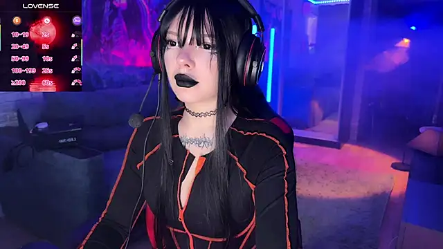 Eva-miller1 online show from 3, 11, 2025