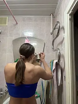 Snapshot of AlisaKissss chatting on 16, 12, 2025 AlisaKissss online show from 16, 12, 2025