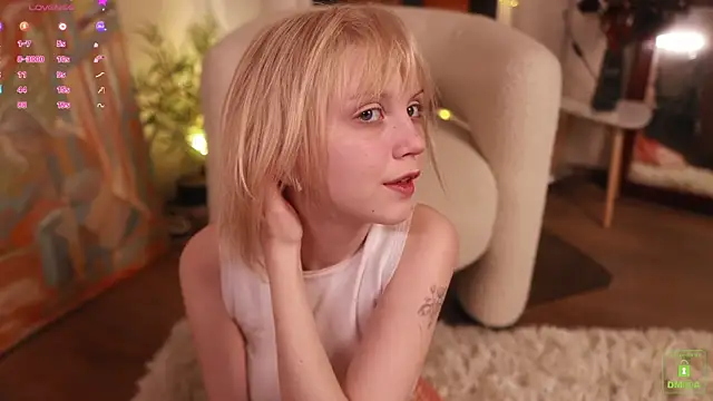 Snapshot of electric_babe chatting on 8, 2, 2025 electric babe online show from 8, 2, 2025