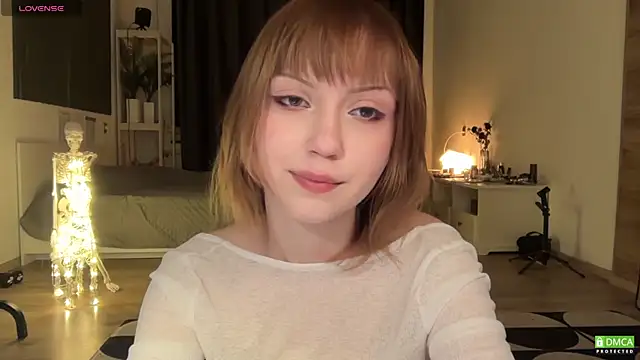 Snapshot of electric_babe chatting on 19, 12, 2025 electric babe online show from 19, 12, 2025