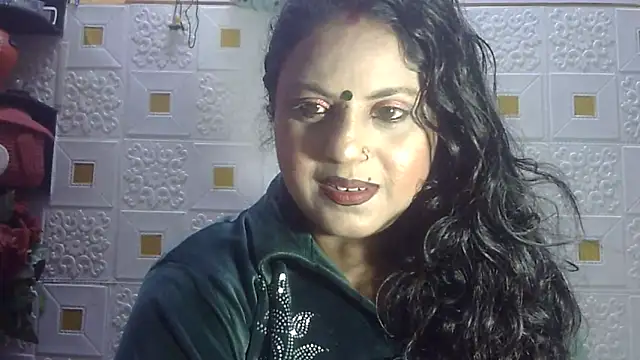 Sexy komolika online show from 31, 1, 2025