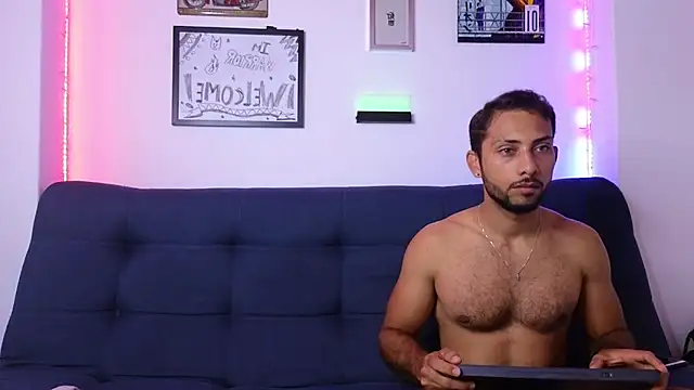 catalina y tylerjhons online show from 11, 2, 2025