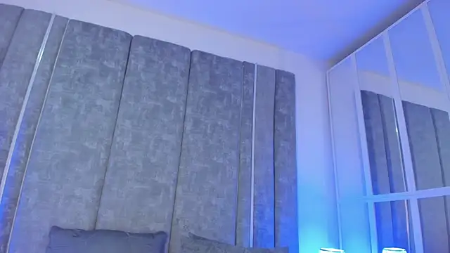 Snapshot of PaulinaDuarte chatting on 10, 3, 2025 PaulinaDuarte online show from 10, 3, 2025