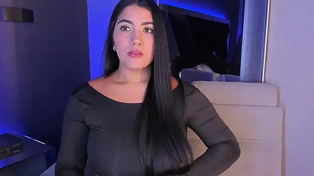 Snapshot of PaulinaDuarte chatting on 10, 9, 2025 PaulinaDuarte online show from 10, 9, 2025