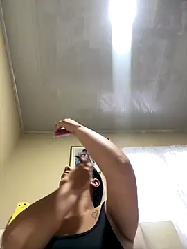 Snapshot of PaulinaDuarte chatting on 8, 1, 2026 PaulinaDuarte online show from 8, 1, 2026