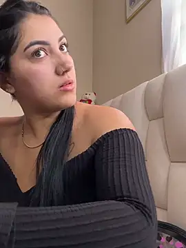 Snapshot of PaulinaDuarte chatting on 9, 1, 2026 PaulinaDuarte online show from 9, 1, 2026