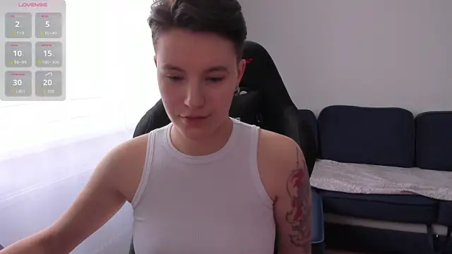 Snapshot of JessieFlower chatting on 31, 10, 2025 JessieFlower online show from 31, 10, 2025