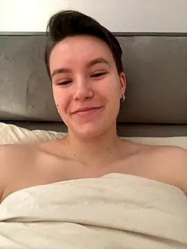 Snapshot of JessieFlower chatting on 13, 11, 2025 JessieFlower online show from 13, 11, 2025