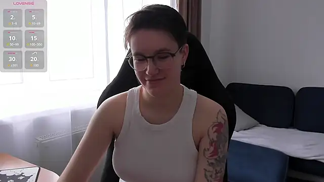 Snapshot of JessieFlower chatting on 11, 7, 2026 JessieFlower online show from 11, 7, 2026