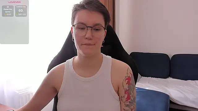 Snapshot of JessieFlower chatting on 7, 8, 2026 JessieFlower online show from 7, 8, 2026