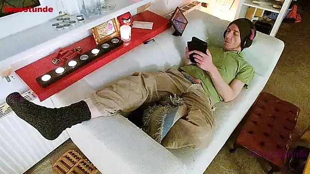 BongChannel online show from 1, 1, 2025