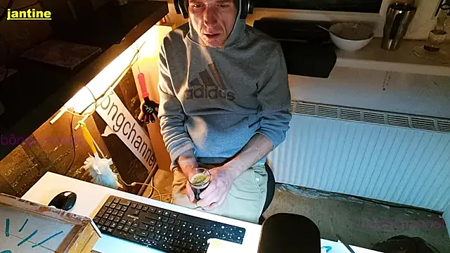 BongChannel online show from 4, 1, 2025