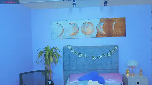 Lana stone  online show from 17, 1, 2026