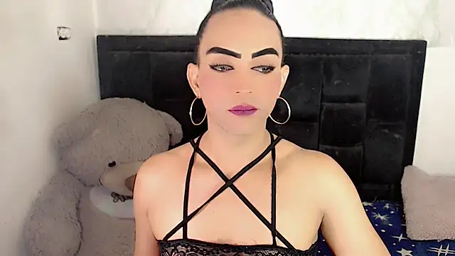 Snapshot of Michell_Queen chatting on 8, 10, 2025 Michell Queen online show from 8, 10, 2025