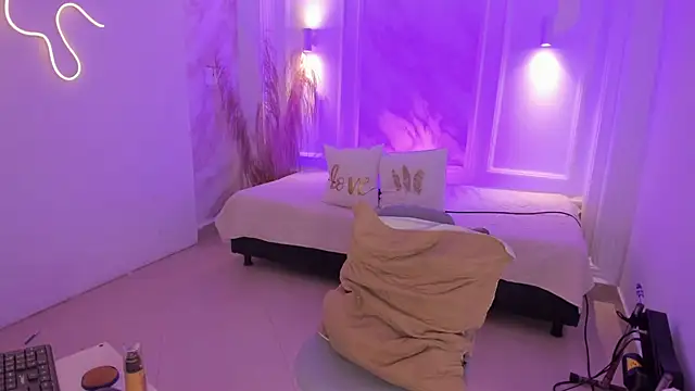 Snapshot of NastassjaCandy chatting on 4, 2, 2025 NastassjaCandy online show from 4, 2, 2025