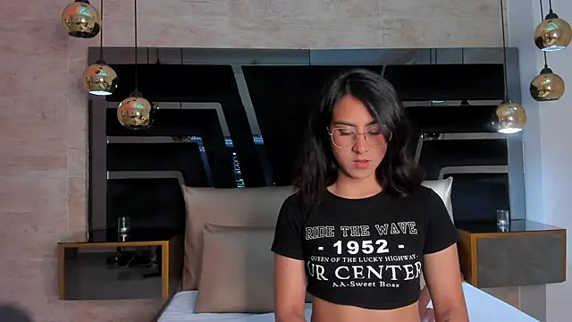 DaraBeckett online show from 19, 9, 2025