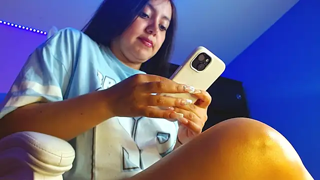 Isa-Jones online show from 5, 12, 2025