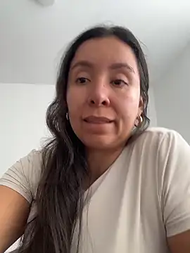 Snapshot of emely_sexx20 chatting on 9, 6, 2026 emely sexx20 online show from 9, 6, 2026