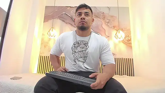 BrianMalonee online show from 6, 11, 2025