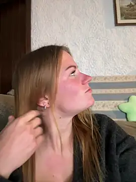 selenaluvv online show from 14, 1, 2026