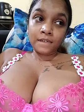 Snapshot of Indianqueen03 chatting on 3, 6, 2026 Indianqueen03 online show from 3, 6, 2026