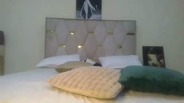 Snapshot of Fine_assie chatting on 7, 2, 2025 Fine assie online show from 7, 2, 2025