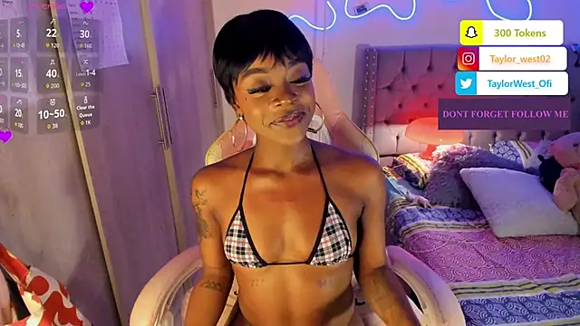 Snapshot of Miss_westt_ chatting on 19, 9, 2025 Miss westt online show from 19, 9, 2025