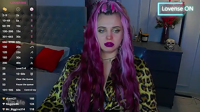 Miss Maya Mils online show from 24, 2, 2025