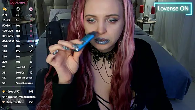 Miss Maya Mils online show from 3, 3, 2025