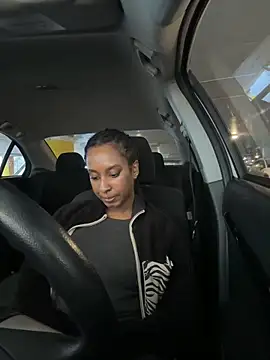 Your Paris online show from 2, 3, 2025