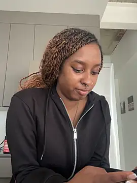 Your Paris online show from 26, 9, 2025