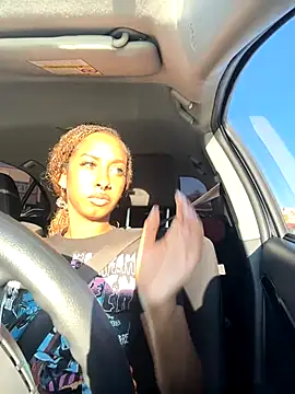 Your Paris online show from 9, 10, 2025