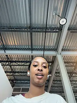 Snapshot of Your_Paris chatting on 31, 1, 2026 Your Paris online show from 31, 1, 2026