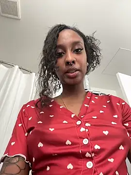 Snapshot of Your_Paris chatting on 20, 2, 2026 Your Paris online show from 20, 2, 2026