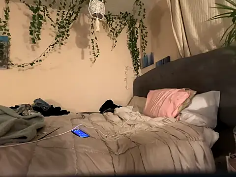 Snapshot of magicalc00ch chatting on 9, 11, 2025 magicalc00ch online show from 9, 11, 2025