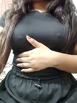 Snapshot of MohiniHott chatting on 5, 2, 2026 MohiniHott online show from 5, 2, 2026