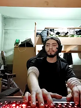 kleineid77 online show from 8, 3, 2026